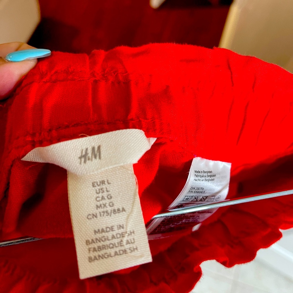 Shorts - Picture 4 of 4